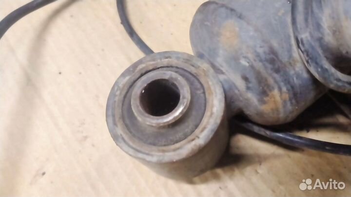 Амортизатор задний левый для BMW