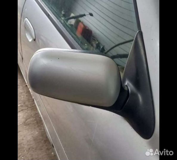 Зеркало наружное правое nissan primera P11