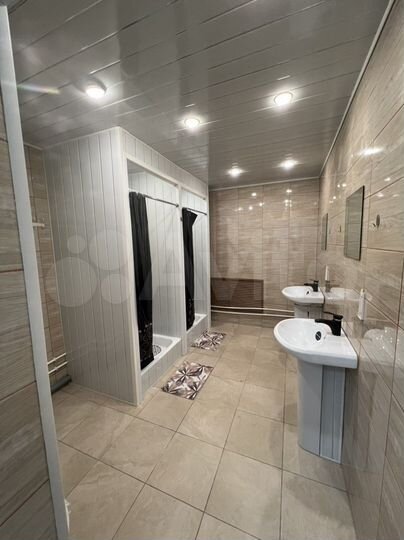 Комната 100 м², 1/9 эт.