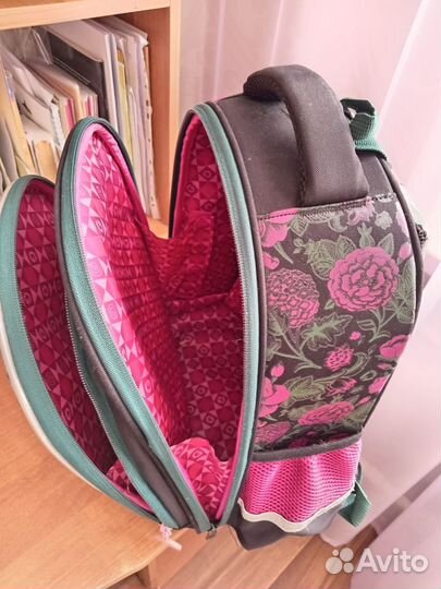 Ранец с ортопедический спинкой для девочки grizzly