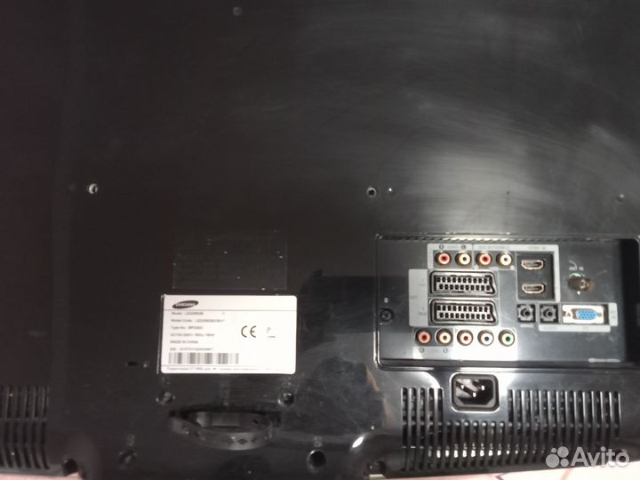 Телевизор Samsung, диагональ 80 см