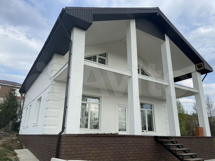 Коттедж 223,6 м² на участке 5,7 сот.