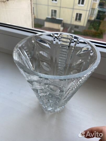 Хрустальная ваза