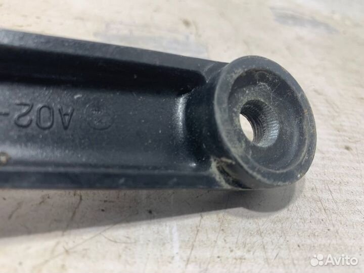 Поводок дворника левый Nissan Cefiro A32 VQ20DE