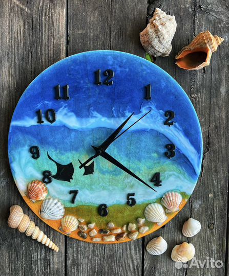 Стол из эпоксидной смолы