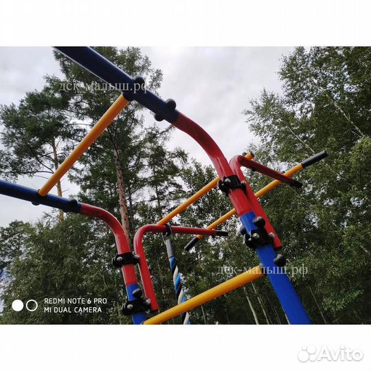 Детская площадка с 2 качелями