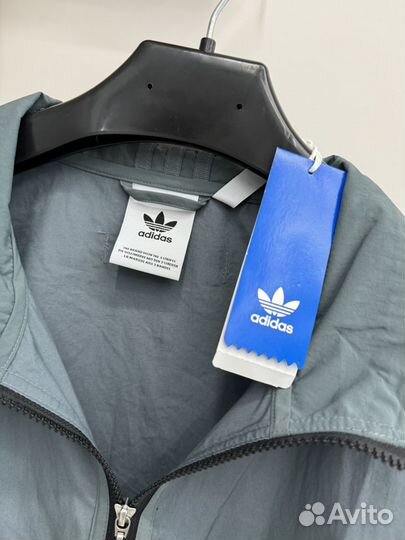 Ветровка adidas