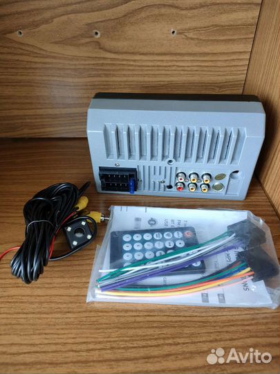 Новая мультимедиа магнитола с камерой