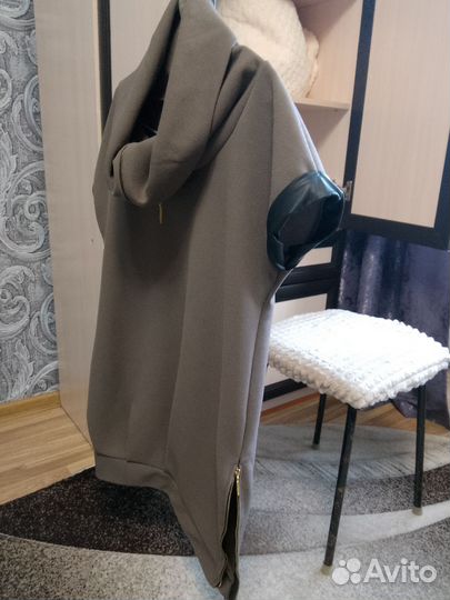 Платье женское 46 48