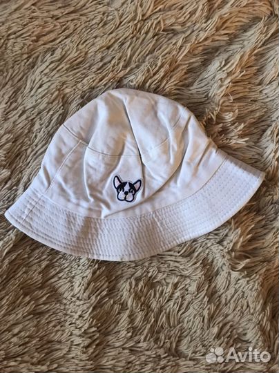 Панама белая с мопсом