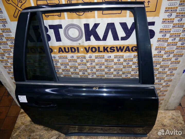 Дверь задняя правая Вольво XC90 черная