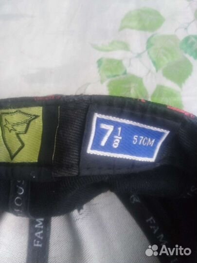 Бейсболка Famous Stars and straps