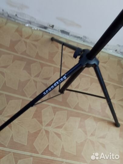 Стойка для световых приборов.Soundking