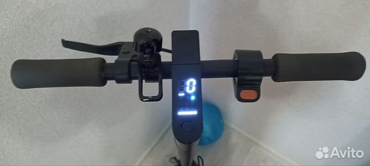 Самокат Xiaomi m365 essential
