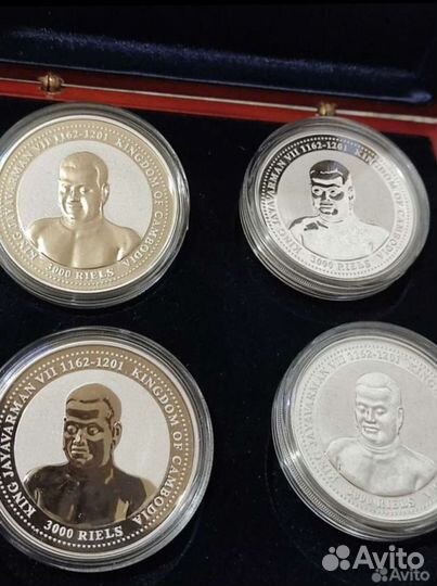 Набор серебряных монет. Собаки. Камбоджи