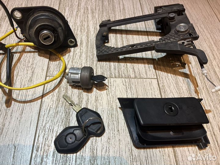 Комплект замков bmw e38
