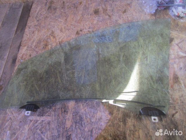 Стекло двери передней правой Renault Fluence 2010