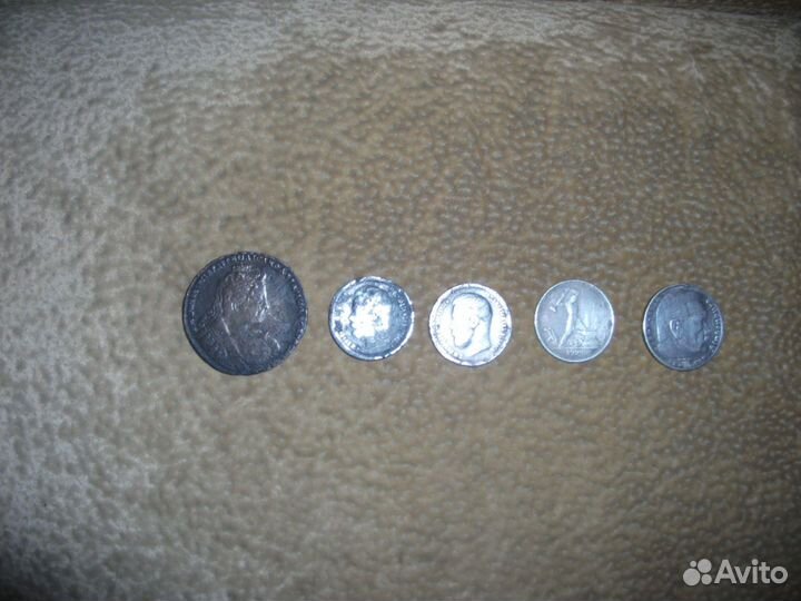 Монеты настоящие и фальшивых тех лет Анна продана
