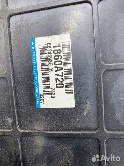 Блок управления двигателем 4G69 Mitsubishi Grandis