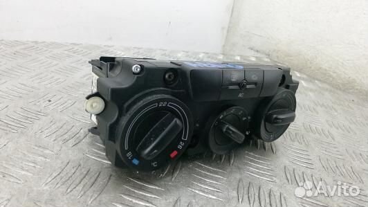 Блок управления печки и климат-контроля skoda octa