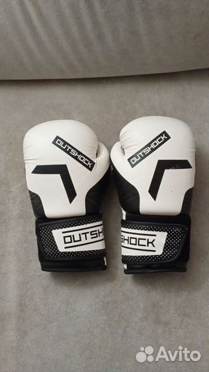 Боксерские перчатки 8oz