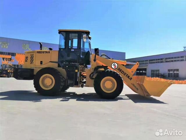 Фронтальный погрузчик Redstar 935, 2023
