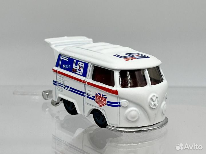 Hot Wheels Kool Kombi (Белый) (Распак)