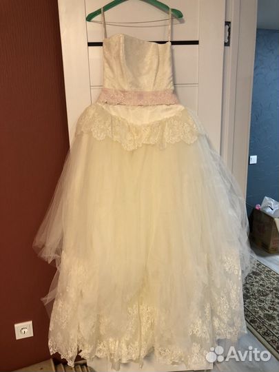 Платье свадебное