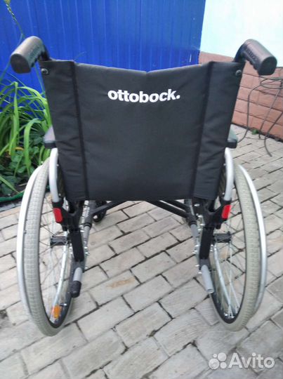 Инвалидная коляска