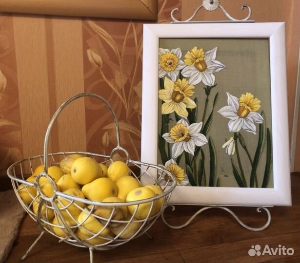 Вышитая картина гладью