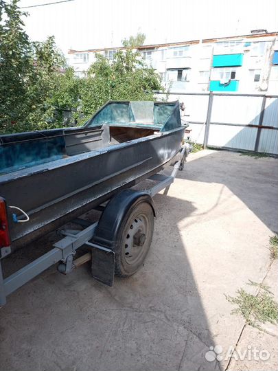 Моторная лодка казанка