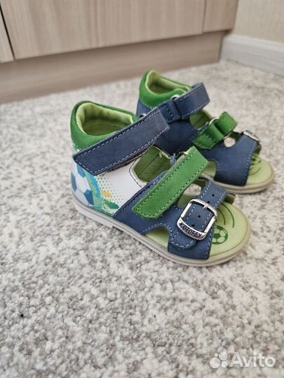Сандалии на мальчика 19 котофей