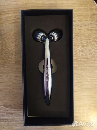 Массажер для лица Well Derma