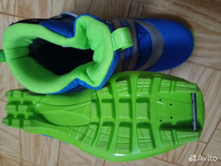 Лыжные ботинки