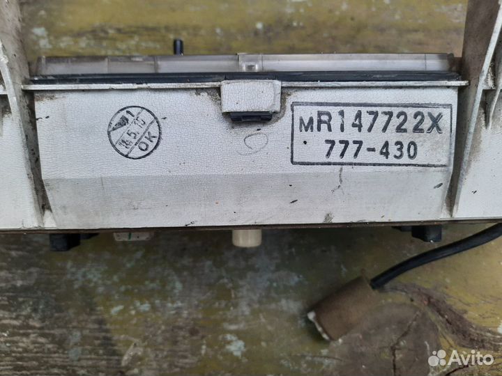 Прибор. панель Mitsubishi L300