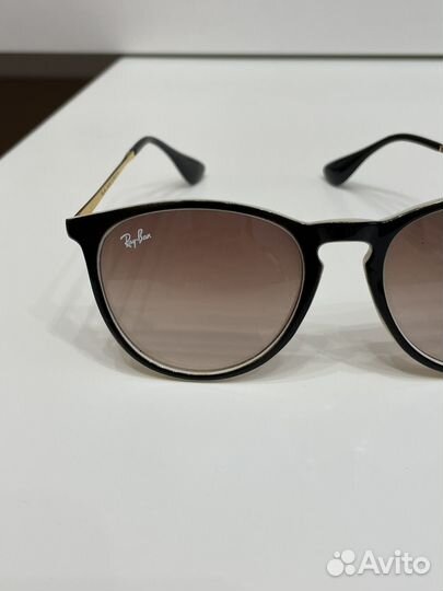 Солнцезащитные очки ray ban
