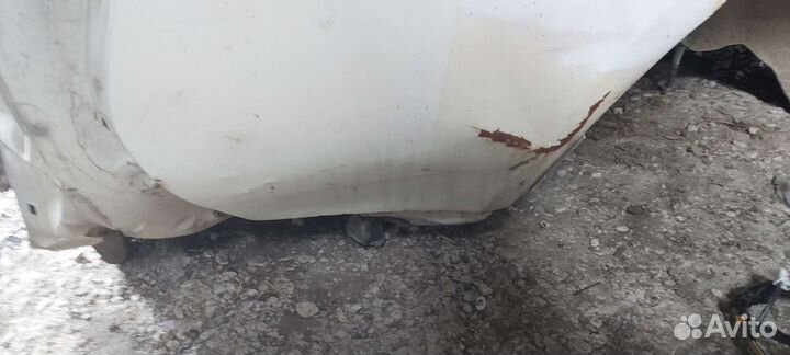 Крыло задная правая Nissan Skyline v35