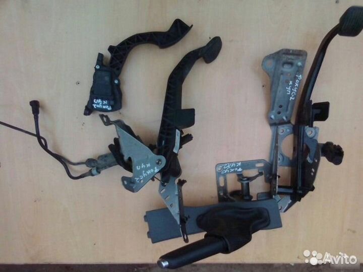 Педаль электронная Ford Focus 2