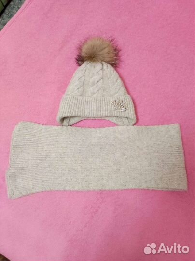 Зимняя шапка с шарфом для девочки