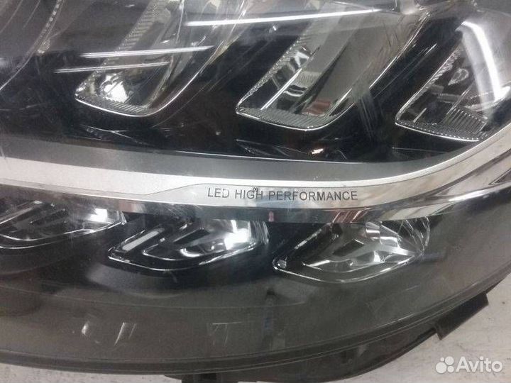 Фара левая Mercedes-Benz C-Class