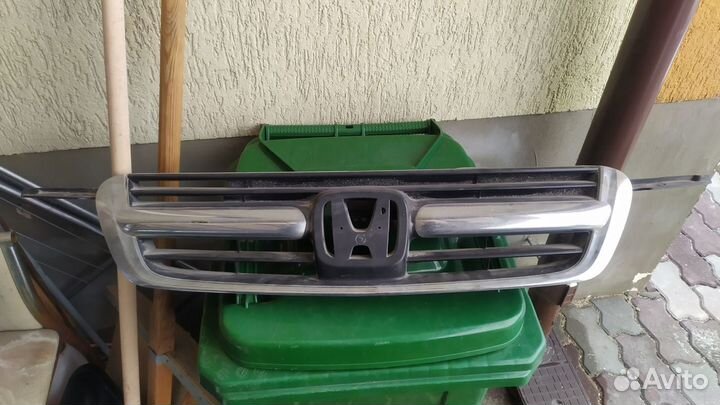Решетка бампера б/у Хонда ср-в2