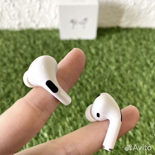 Apple AirPods Pro- белый (запакованный)