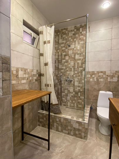 Комната 35 м², 1/3 эт.