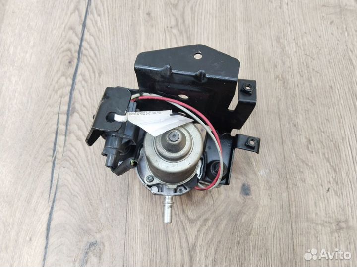 Насос вакуумный Volvo C30 MK38 2.4 B5244S 2008