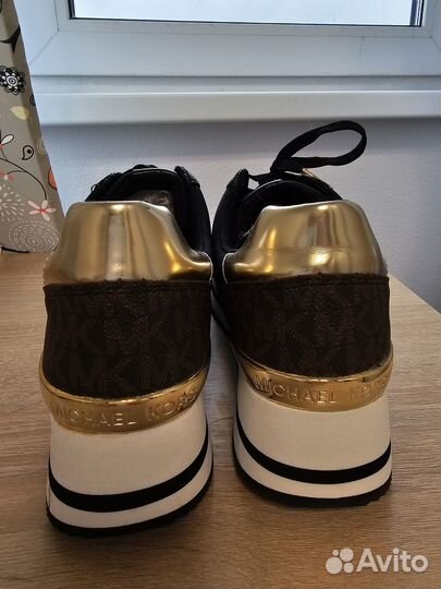 Michael kors кроссовки 37