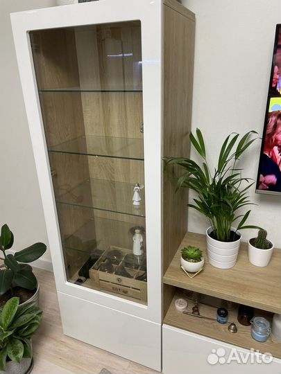 Тумба под тв из клифа с витринами (горка)