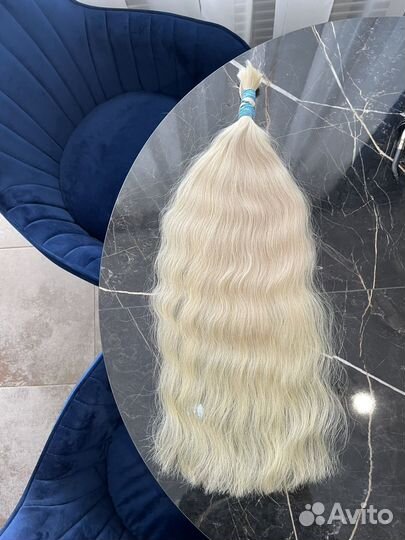 Волосы волнистые блонд