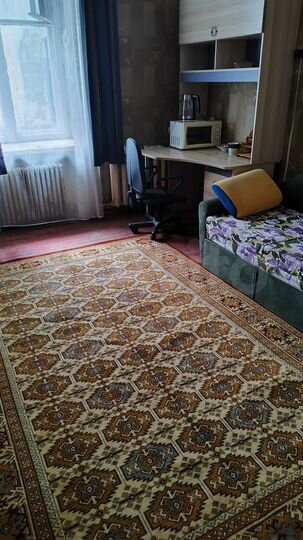 Комната 16 м² в 6-к., 1/4 эт.