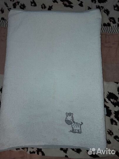 Пеленальная доска на кроватку