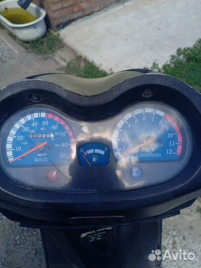 Мопед скутер